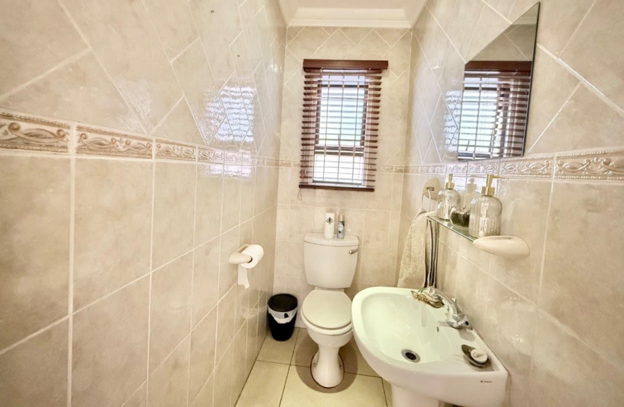 3 Bedroom Property for Sale in New Redruth Gauteng