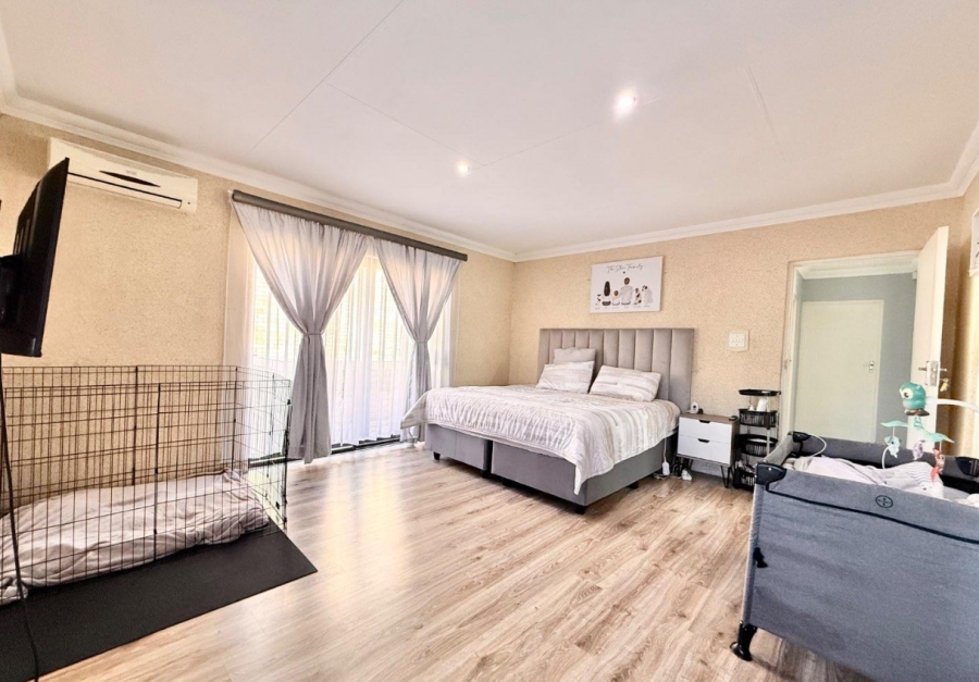 3 Bedroom Property for Sale in New Redruth Gauteng