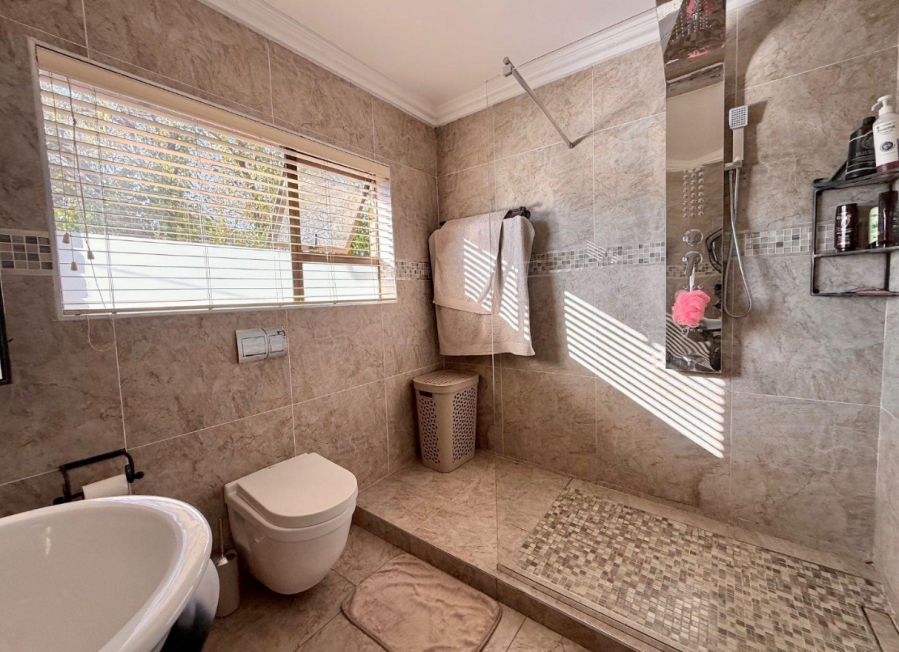 3 Bedroom Property for Sale in New Redruth Gauteng