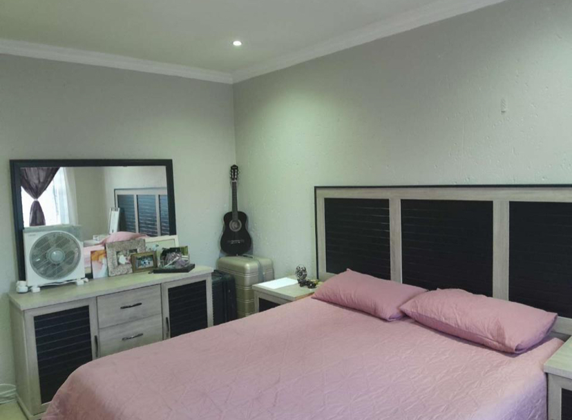 2 Bedroom Property for Sale in New Redruth Gauteng