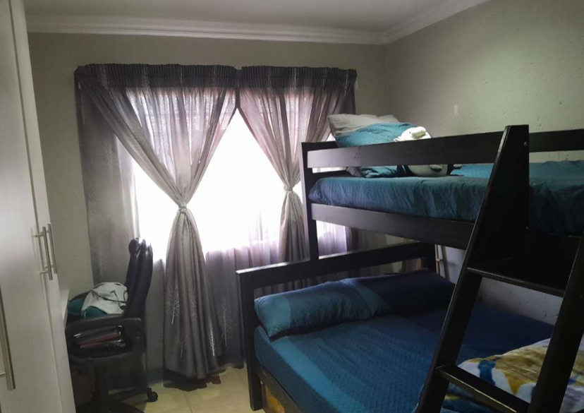 2 Bedroom Property for Sale in New Redruth Gauteng