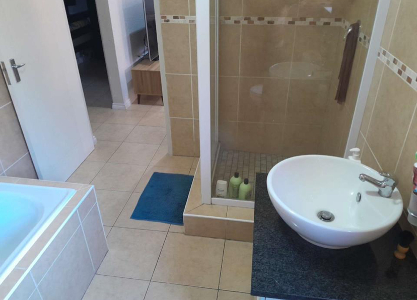 2 Bedroom Property for Sale in New Redruth Gauteng