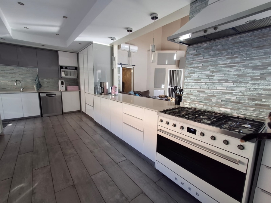 3 Bedroom Property for Sale in Beyers Park Gauteng