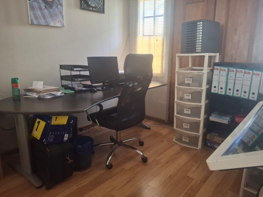 4 Bedroom Property for Sale in Bardene Gauteng
