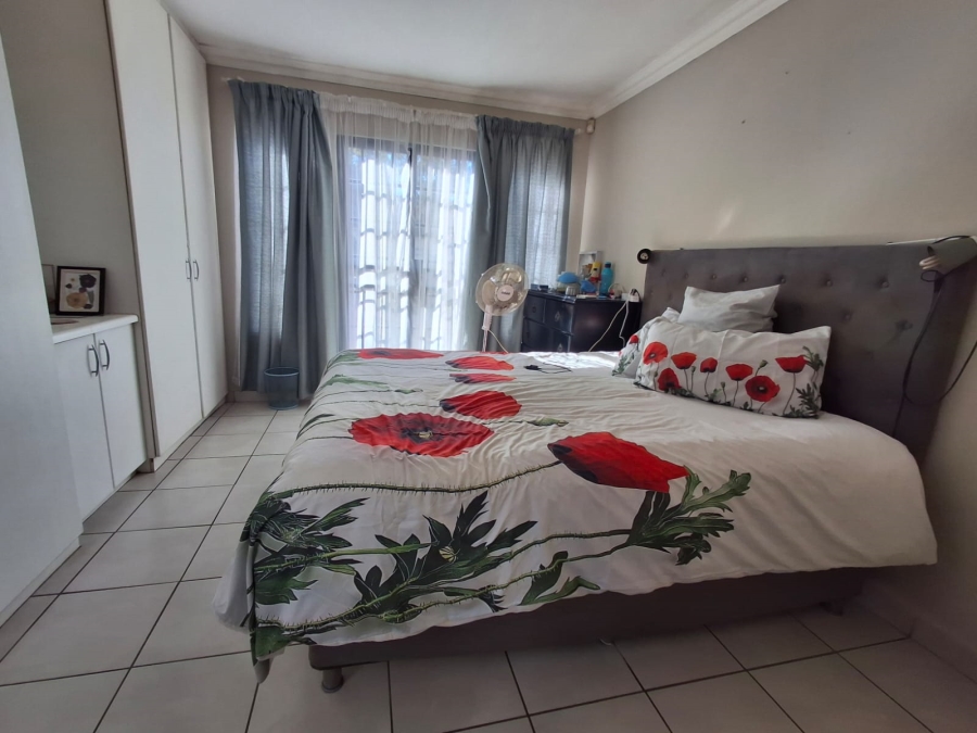 4 Bedroom Property for Sale in Bardene Gauteng