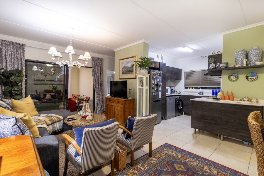 3 Bedroom Property for Sale in Greenstone Crest Gauteng