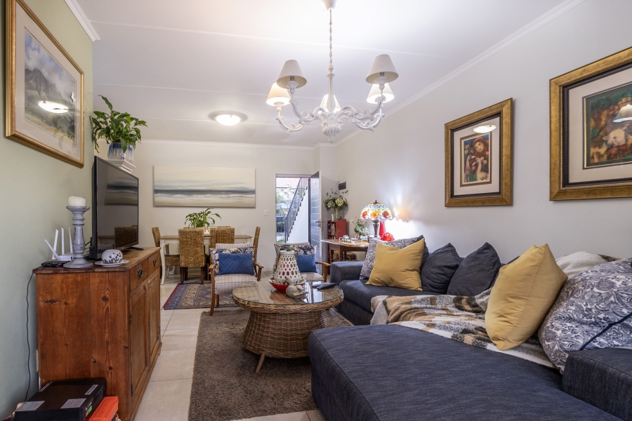 3 Bedroom Property for Sale in Greenstone Crest Gauteng