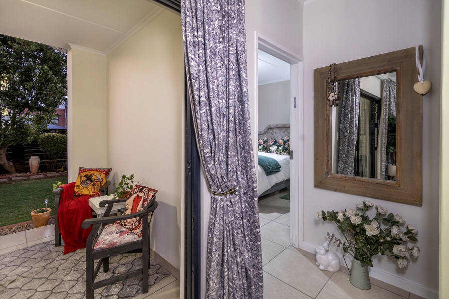 3 Bedroom Property for Sale in Greenstone Crest Gauteng