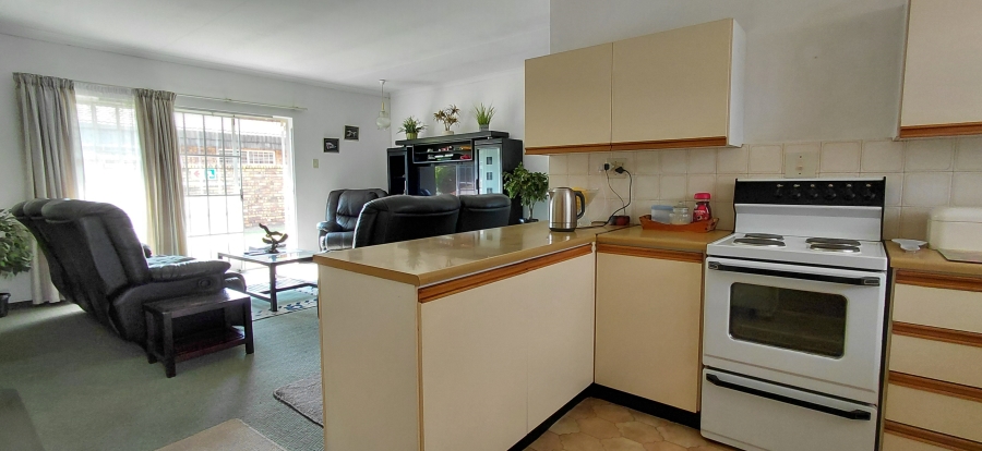 2 Bedroom Property for Sale in Norton Park Gauteng