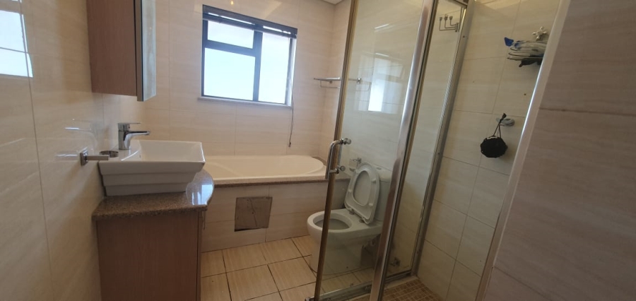 To Let 2 Bedroom Property for Rent in Noordwyk Gauteng