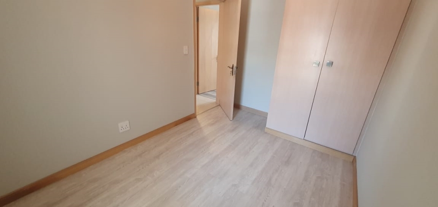 To Let 2 Bedroom Property for Rent in Noordwyk Gauteng