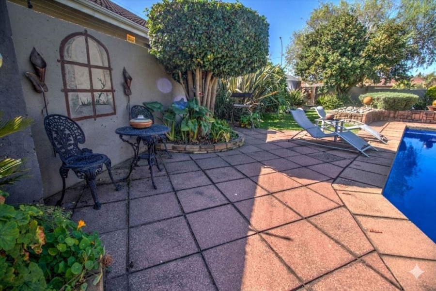 3 Bedroom Property for Sale in Van Riebeeck Park Gauteng
