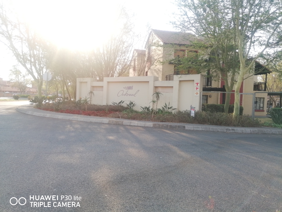 1 Bedroom Property for Sale in Oukraal Estate Gauteng