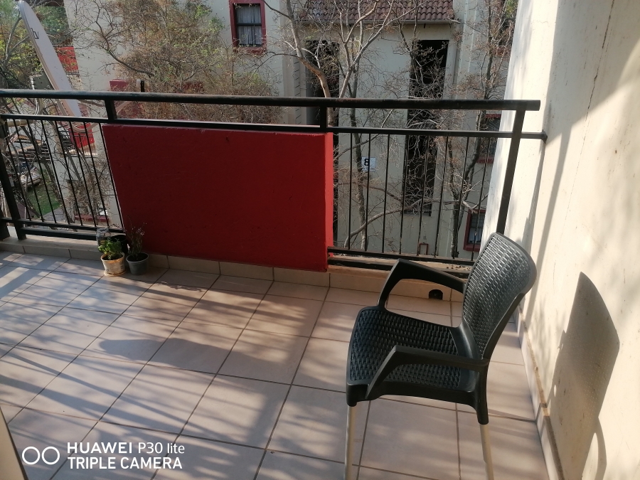 1 Bedroom Property for Sale in Oukraal Estate Gauteng