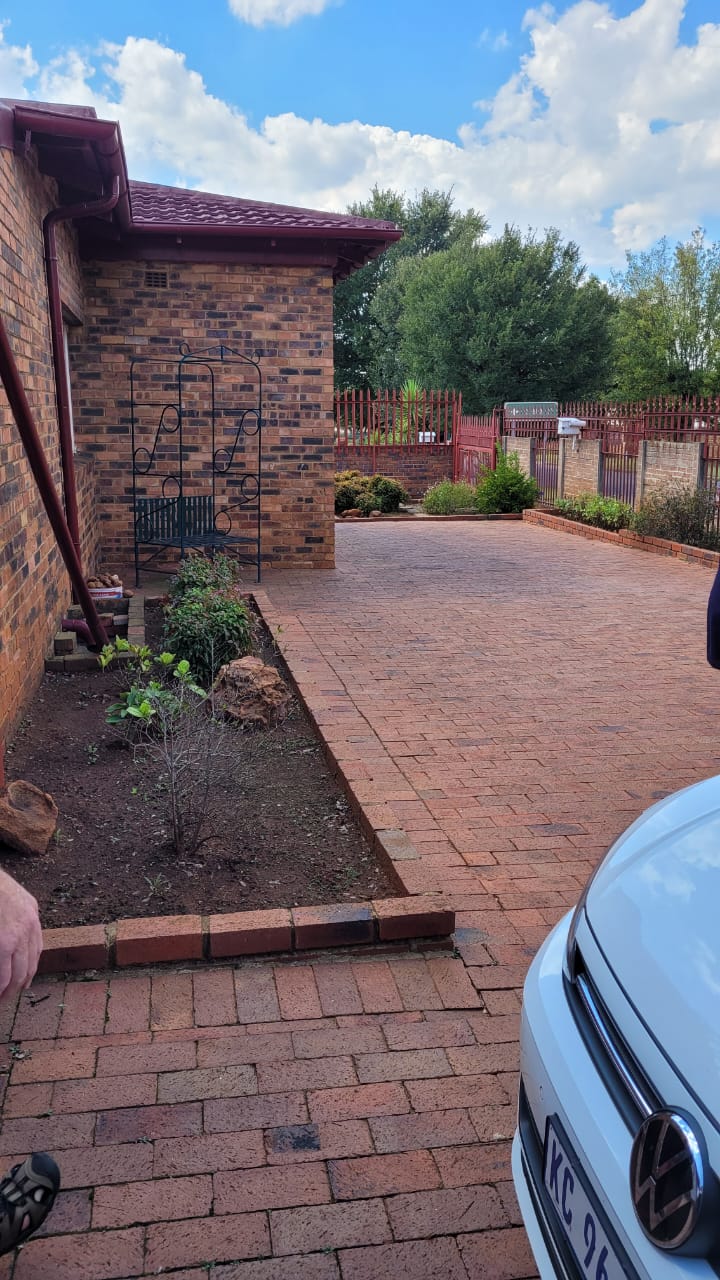 3 Bedroom Property for Sale in Selection Park Gauteng