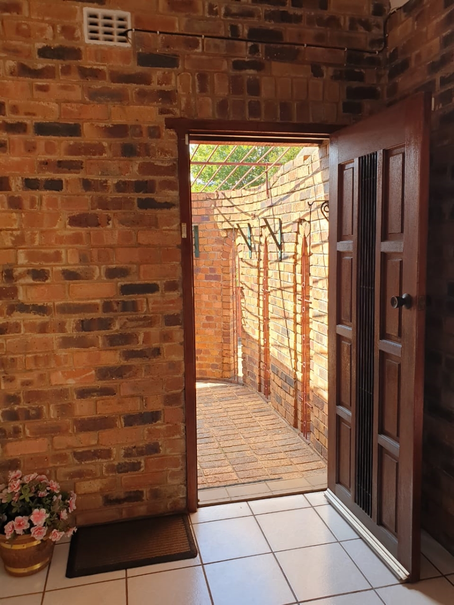 3 Bedroom Property for Sale in Selection Park Gauteng