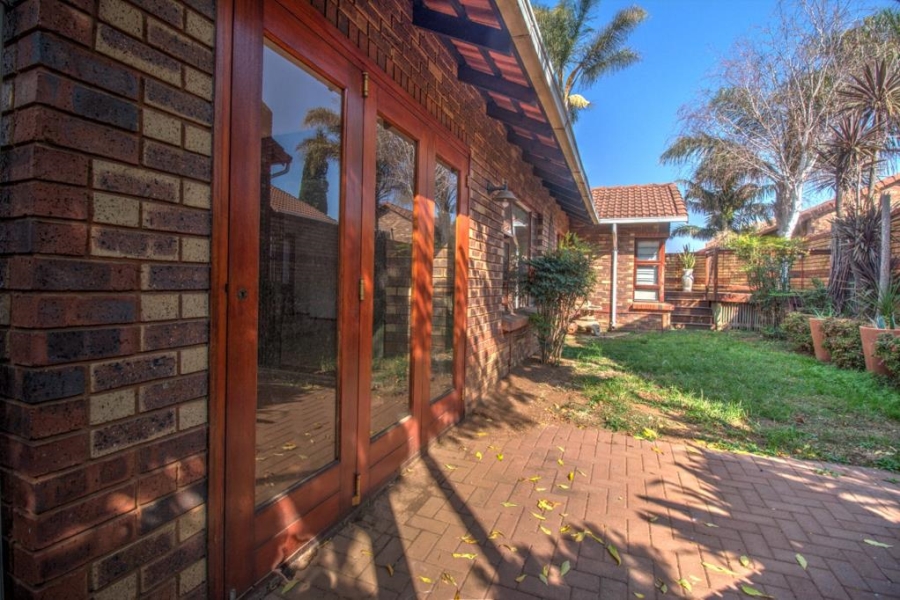 3 Bedroom Property for Sale in Birchleigh Gauteng