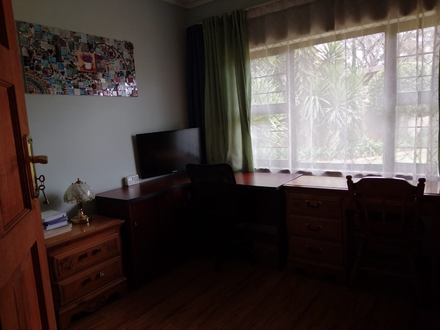 3 Bedroom Property for Sale in Birchleigh Gauteng