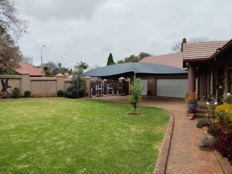 3 Bedroom Property for Sale in Birchleigh Gauteng