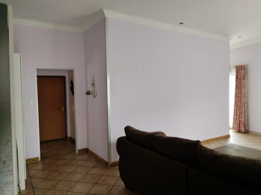 3 Bedroom Property for Sale in Birchleigh Gauteng