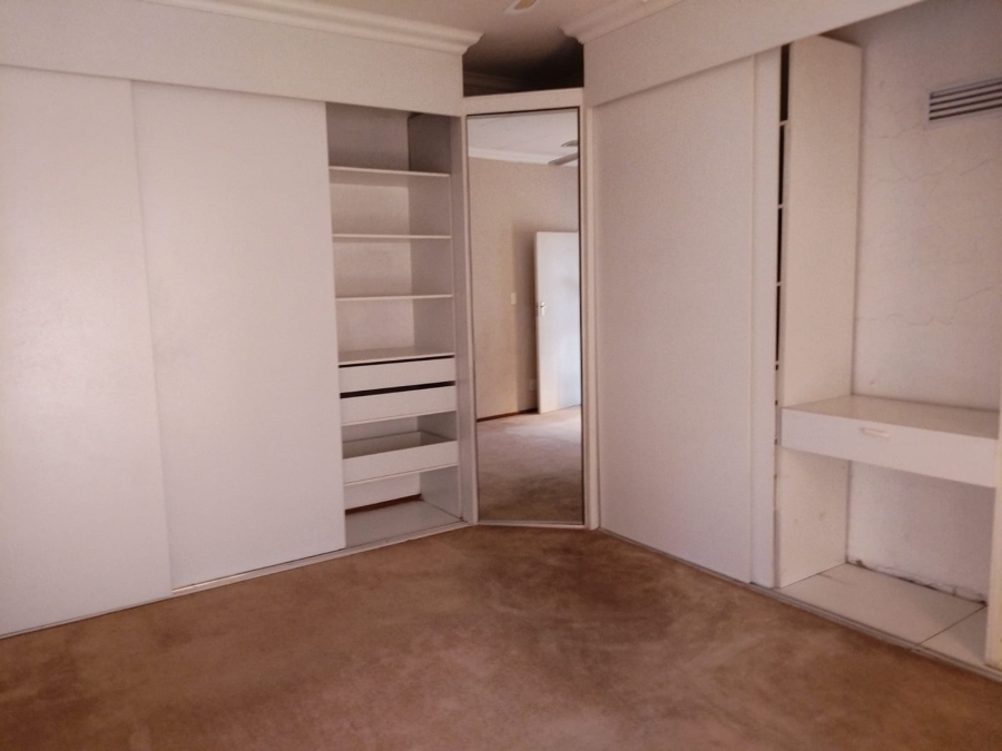 3 Bedroom Property for Sale in Birchleigh Gauteng