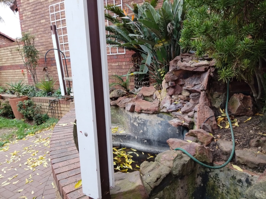3 Bedroom Property for Sale in Van Riebeeck Park Gauteng