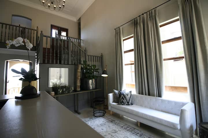 10 Bedroom Property for Sale in Erasmuskloof Gauteng