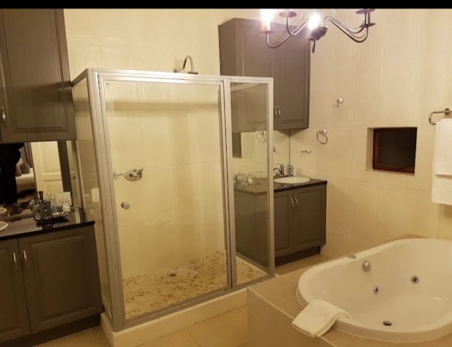 10 Bedroom Property for Sale in Erasmuskloof Gauteng