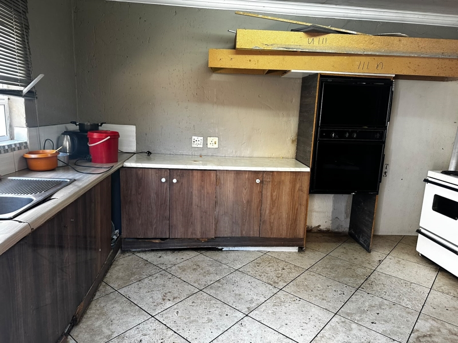 13 Bedroom Property for Sale in Highlands North Gauteng