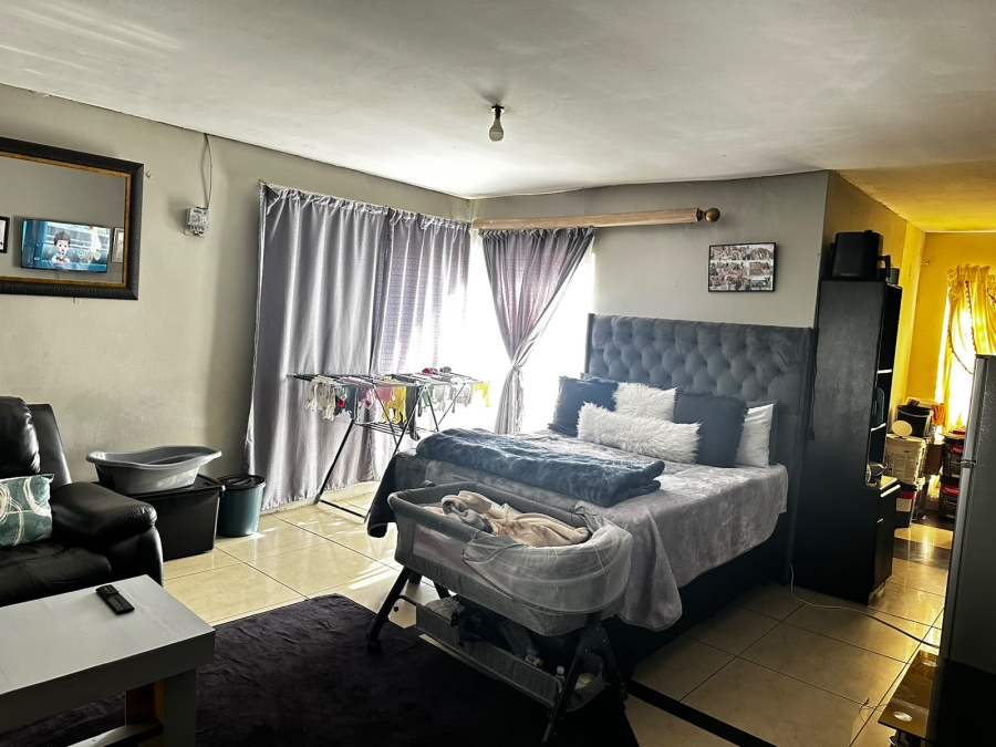 13 Bedroom Property for Sale in Highlands North Gauteng