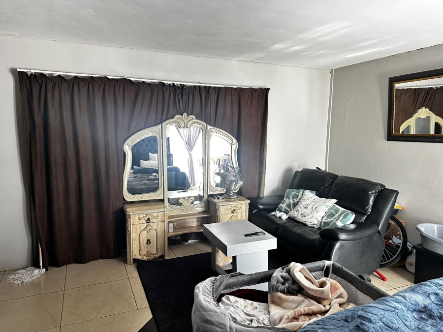 13 Bedroom Property for Sale in Highlands North Gauteng