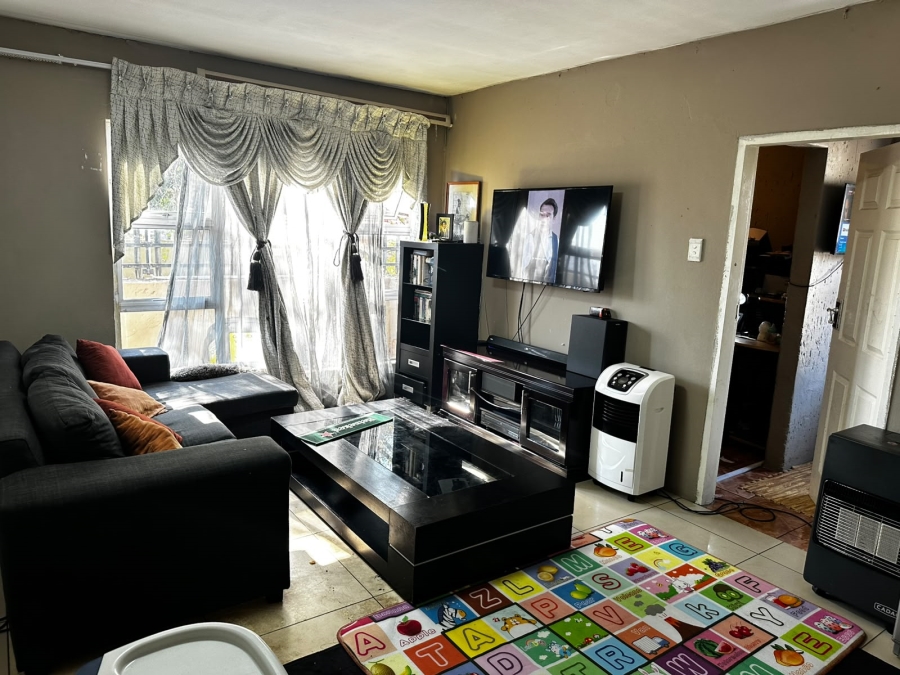13 Bedroom Property for Sale in Highlands North Gauteng