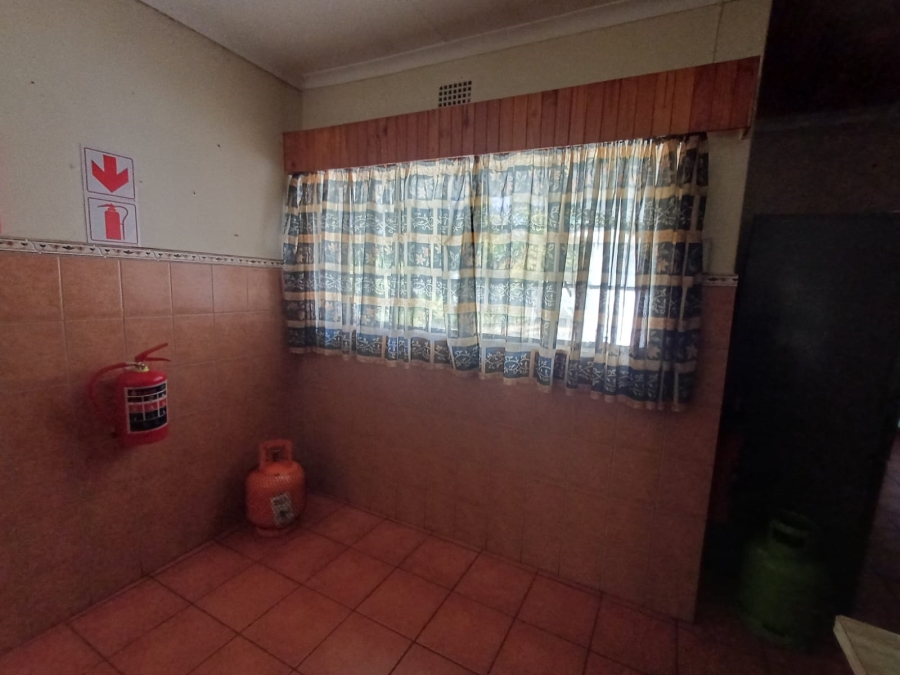 To Let 4 Bedroom Property for Rent in Vanderbijlpark SE 7 Gauteng