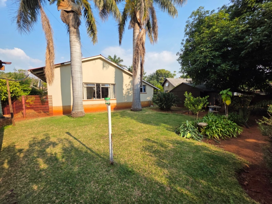 4 Bedroom Property for Sale in Annlin Gauteng
