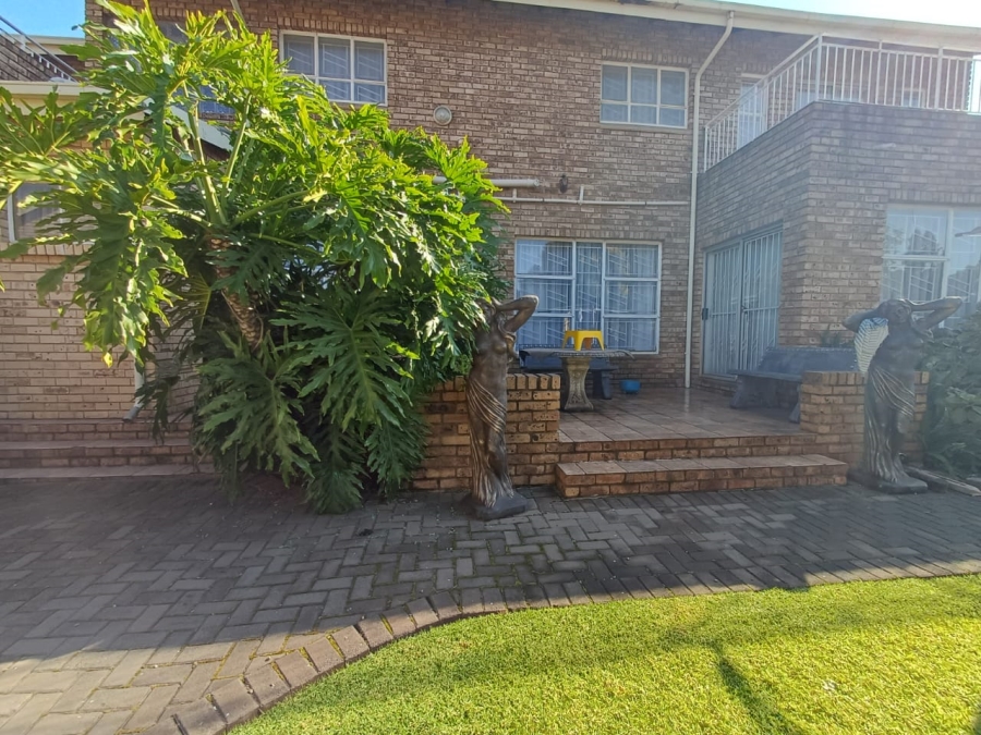 4 Bedroom Property for Sale in Vanderbijlpark SE Gauteng