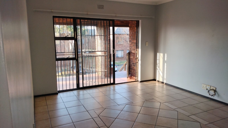 2 Bedroom Property for Sale in Sonneveld Gauteng