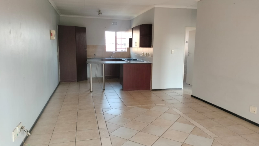 2 Bedroom Property for Sale in Sonneveld Gauteng