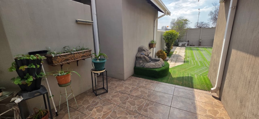 3 Bedroom Property for Sale in Vanderbijlpark Sw 2 Gauteng
