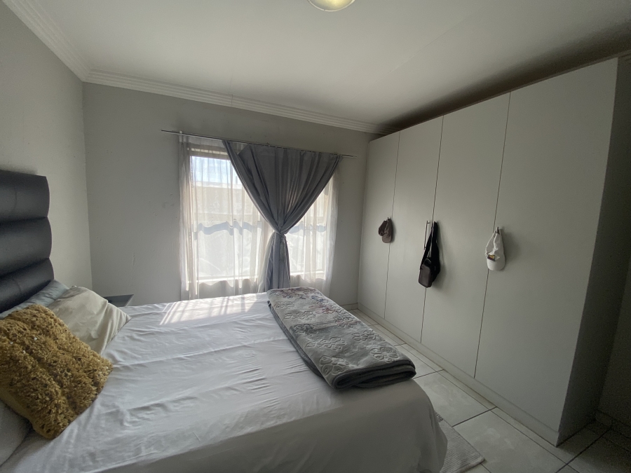 2 Bedroom Property for Sale in Eveleigh Gauteng
