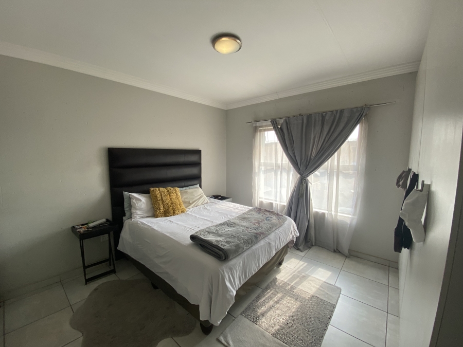 2 Bedroom Property for Sale in Eveleigh Gauteng
