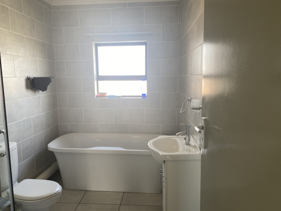 2 Bedroom Property for Sale in Eveleigh Gauteng