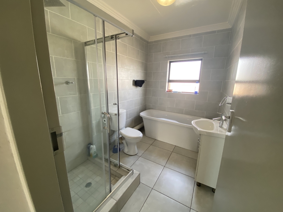 2 Bedroom Property for Sale in Eveleigh Gauteng