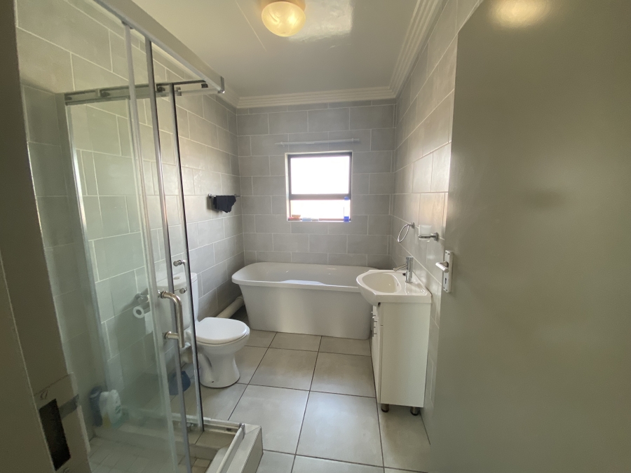 2 Bedroom Property for Sale in Eveleigh Gauteng