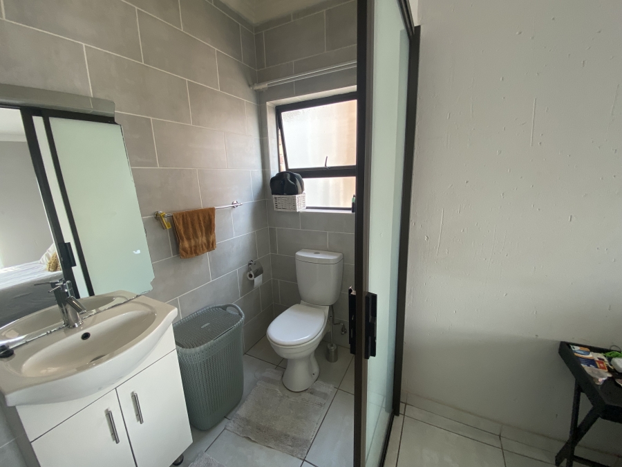 2 Bedroom Property for Sale in Eveleigh Gauteng