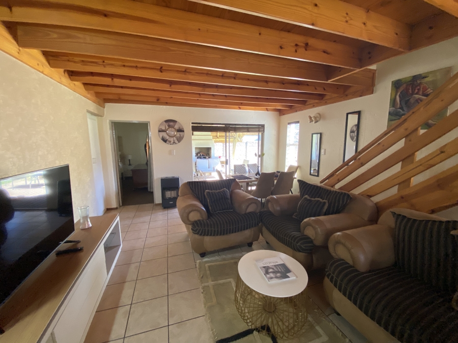 4 Bedroom Property for Sale in Ravenswood Gauteng