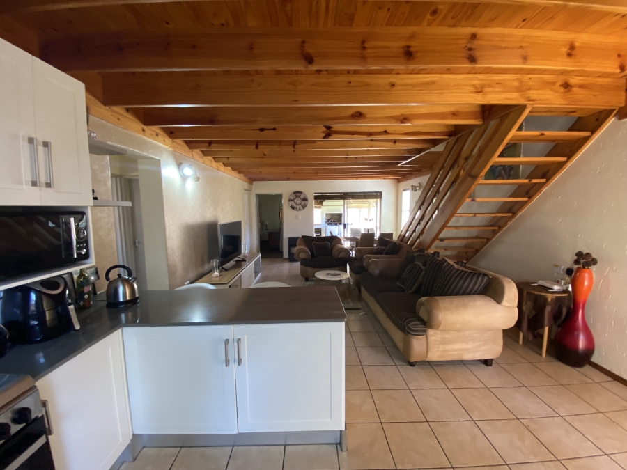4 Bedroom Property for Sale in Ravenswood Gauteng