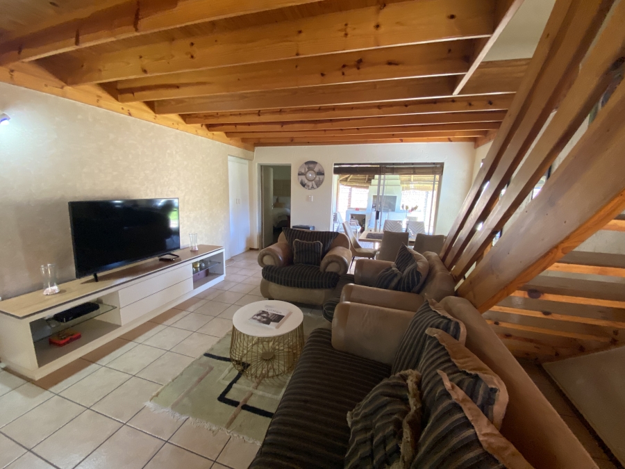 4 Bedroom Property for Sale in Ravenswood Gauteng