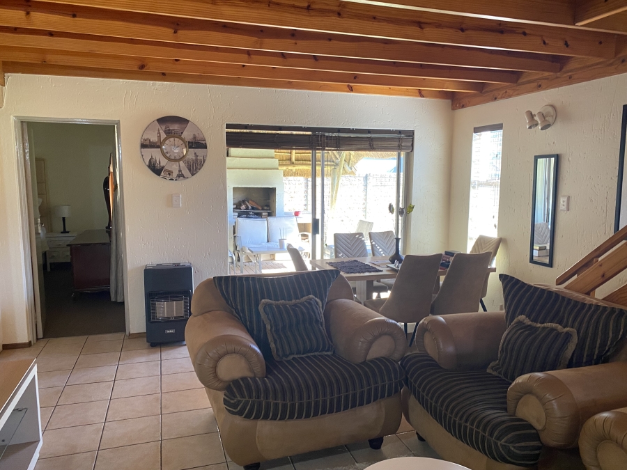4 Bedroom Property for Sale in Ravenswood Gauteng