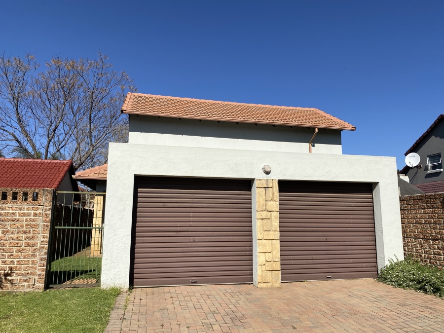 4 Bedroom Property for Sale in Ravenswood Gauteng