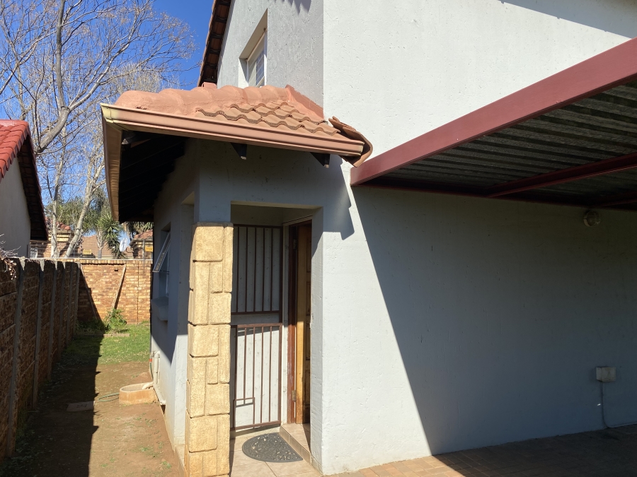 4 Bedroom Property for Sale in Ravenswood Gauteng